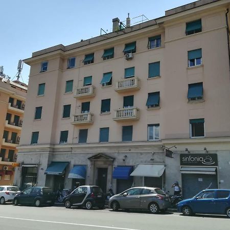 Hotel Accanto Al Gaslini Genua Exterior foto